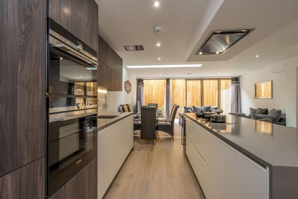 런던 Luxurious & Modern Townhouse In Hammersmith 아파트 외부 사진
