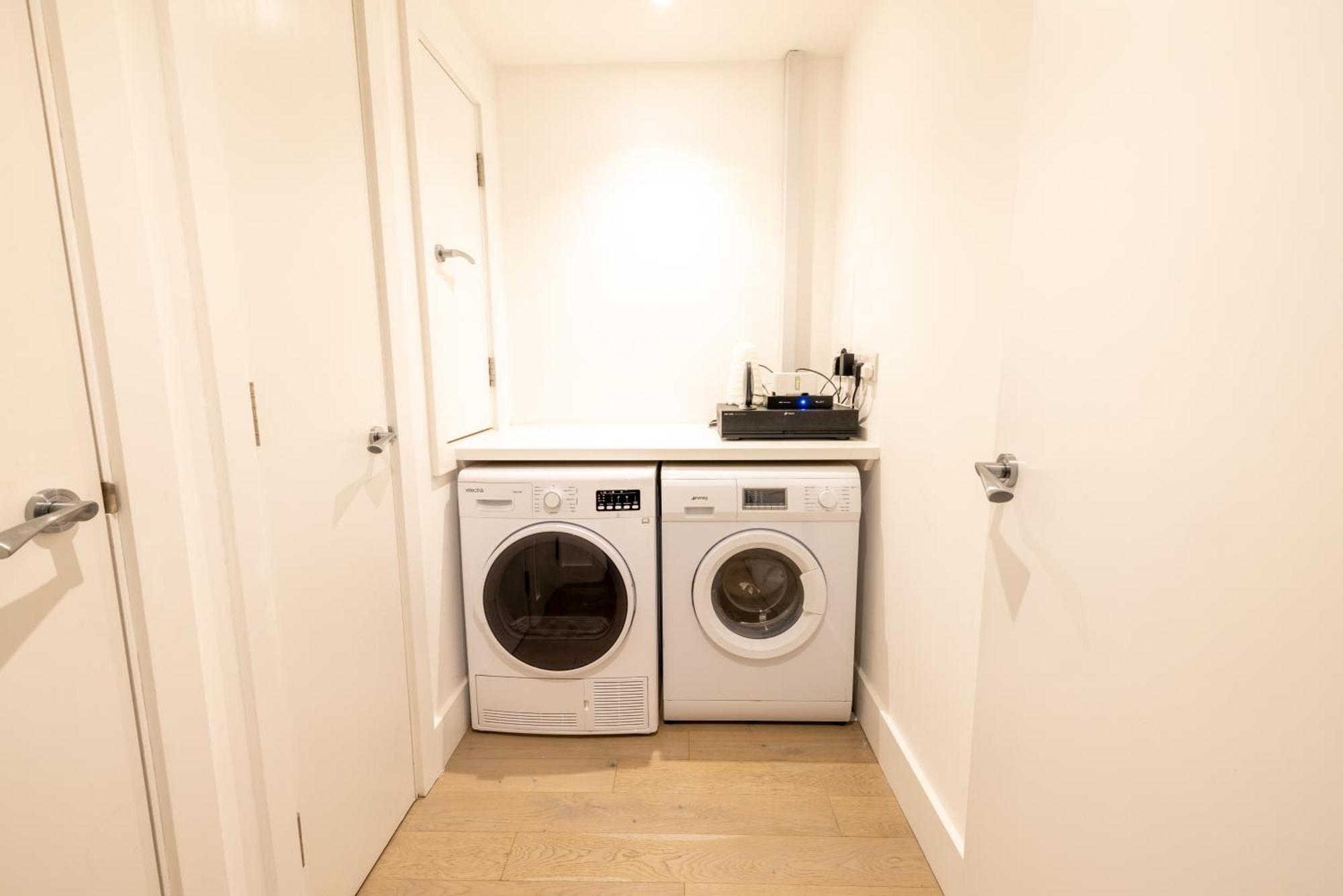 런던 Luxurious & Modern Townhouse In Hammersmith 아파트 외부 사진